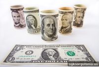 Central Bank Releases Year-End Dollar Forecast